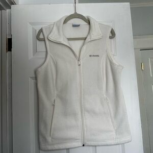 Columbia White Fleece Vest with Light Gray Trim